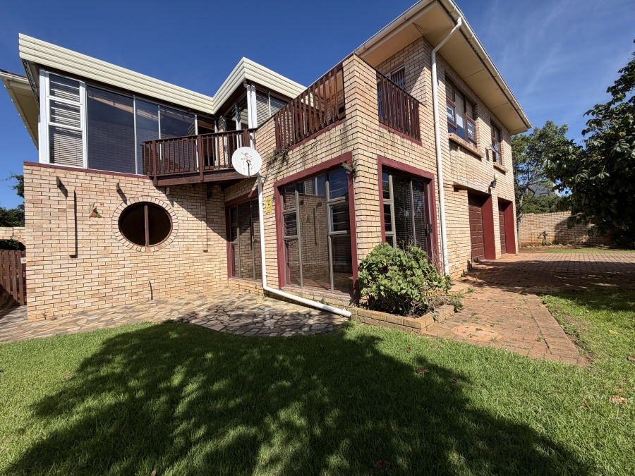 4 Bedroom Property for Sale in Noorsekloof Eastern Cape